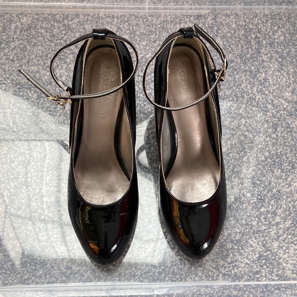 Black heels with straps. Pointed. Size 5 - Picture 2 of 8